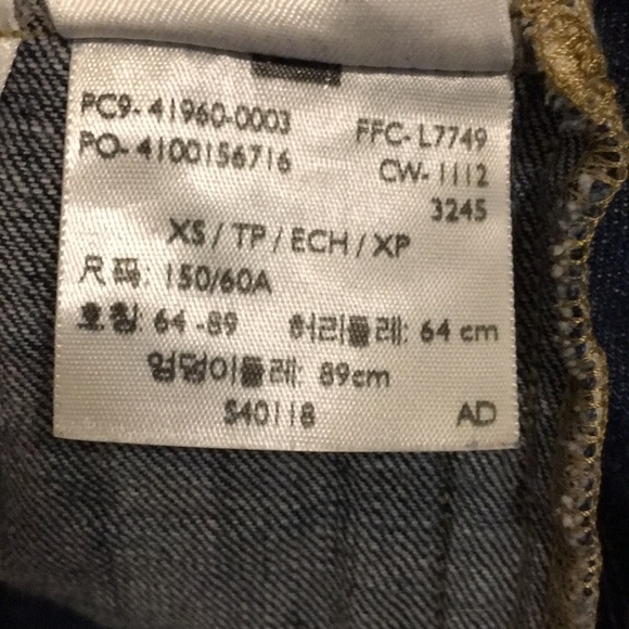Women’s Levi’s Denim Jacket - Picture 4 of 7